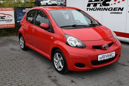 Toyota Aygo (X) 113.000 km 2.490 &euro; Erfurt 99099