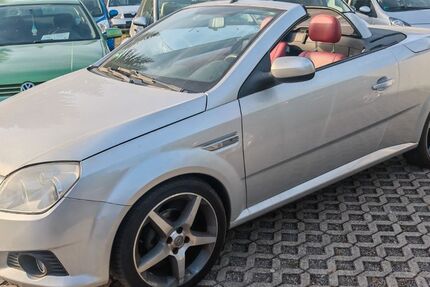 Opel Tigra 125.000 km 2.490 &euro; Umpferstedt 99441