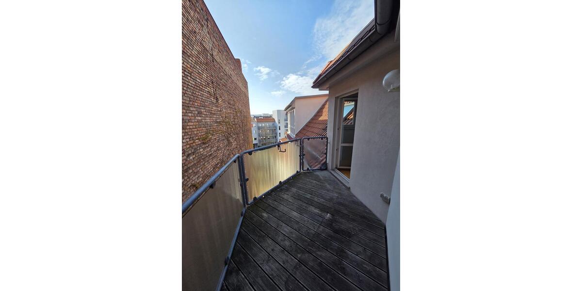 Dachgeschoßwohnung Erfurt - 2 Zimmer, 128 m&sup2;, 1.190&euro; | Angebot:26492734