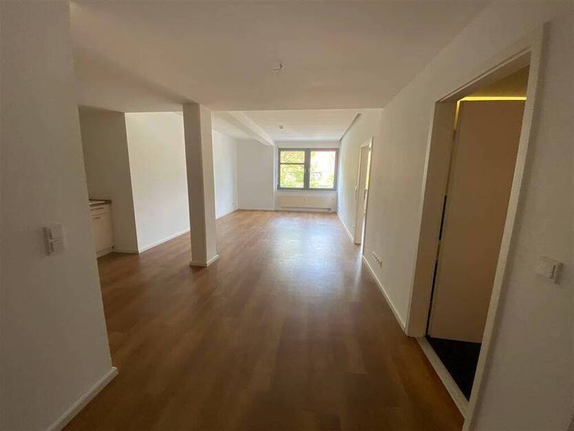 Erfurt* Karree am Südpark* helle 2 Zimmer-Wohnung* EBK*Bad mit Dusche und Wanne*