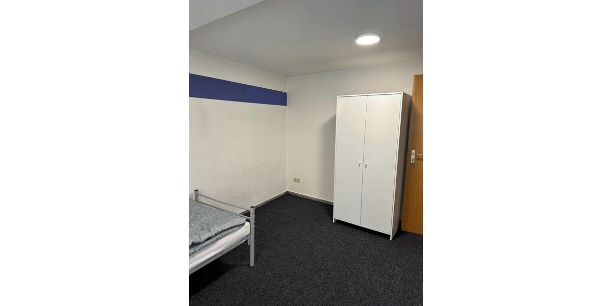 Etagenwohnung Arnstadt - 4 Zimmer, 90 m&sup2;, 20&euro; | Angebot:24200951