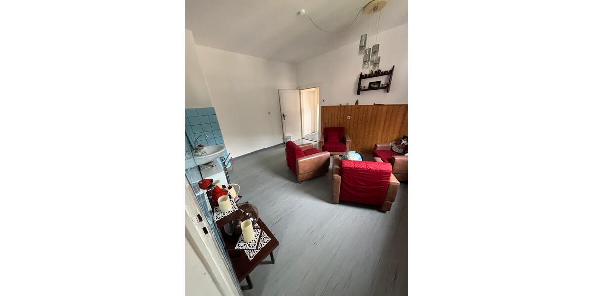 Reihenhaus Ohrdruf - 7 Zimmer, 128 m&sup2;, 185.000&euro; | Angebot:26962381