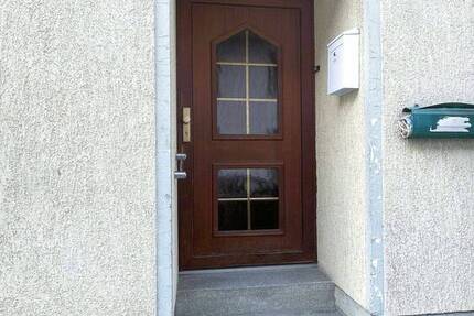 Klein & fein: Hübsch saniertes, kleines Wohnhaus wird geboten ! 2 zimmer