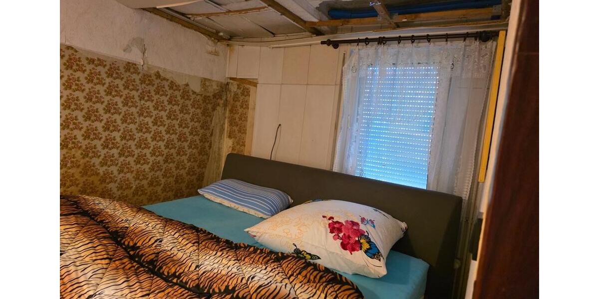 Doppelhaushälfte Straußfurt - 4 Zimmer, 100 m&sup2;, 70.000&euro; | Angebot:27081894