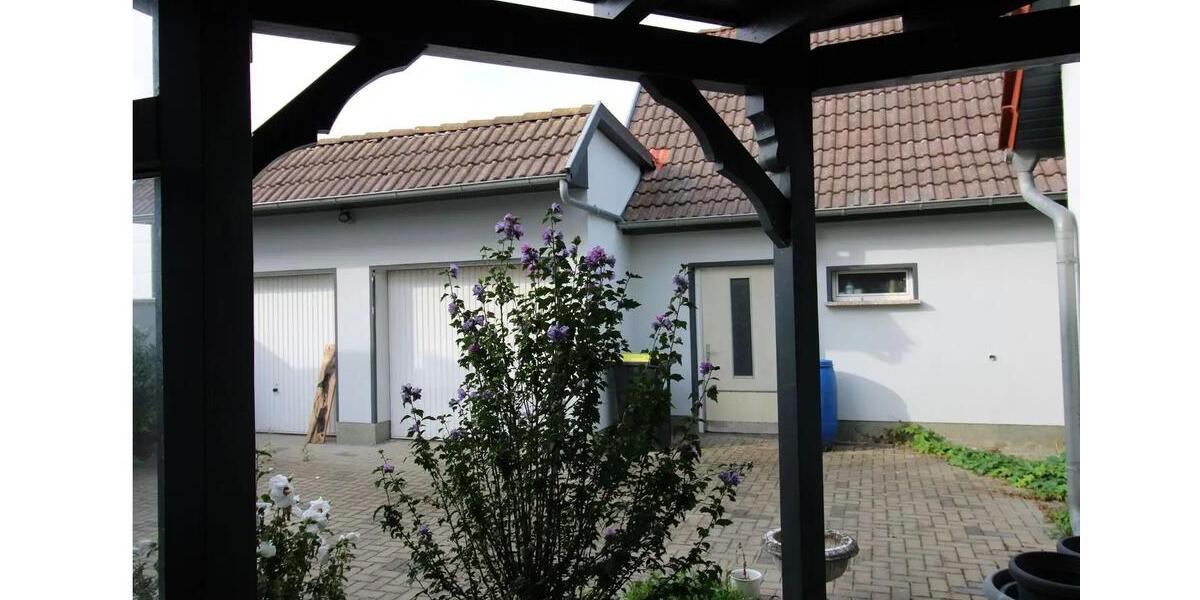Erdgeschoßwohnung Herbsleben - 4 Zimmer, 103 m&sup2;, 180.000&euro; | Angebot:26764817