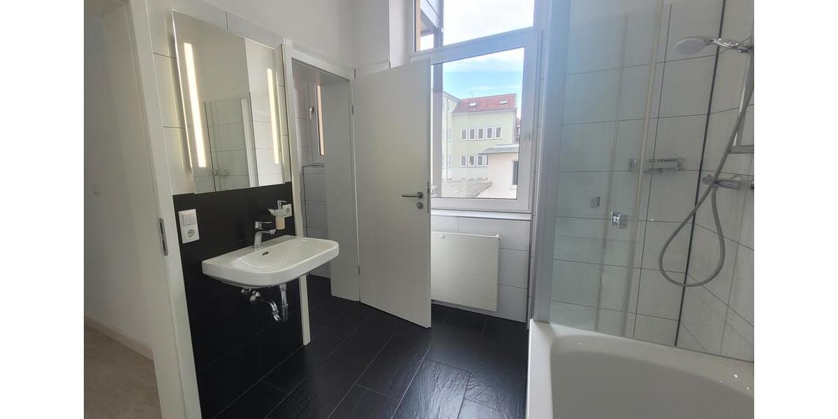 Jetzt einziehen und erst im Januar Miete zahlen!!! 3 zimmer