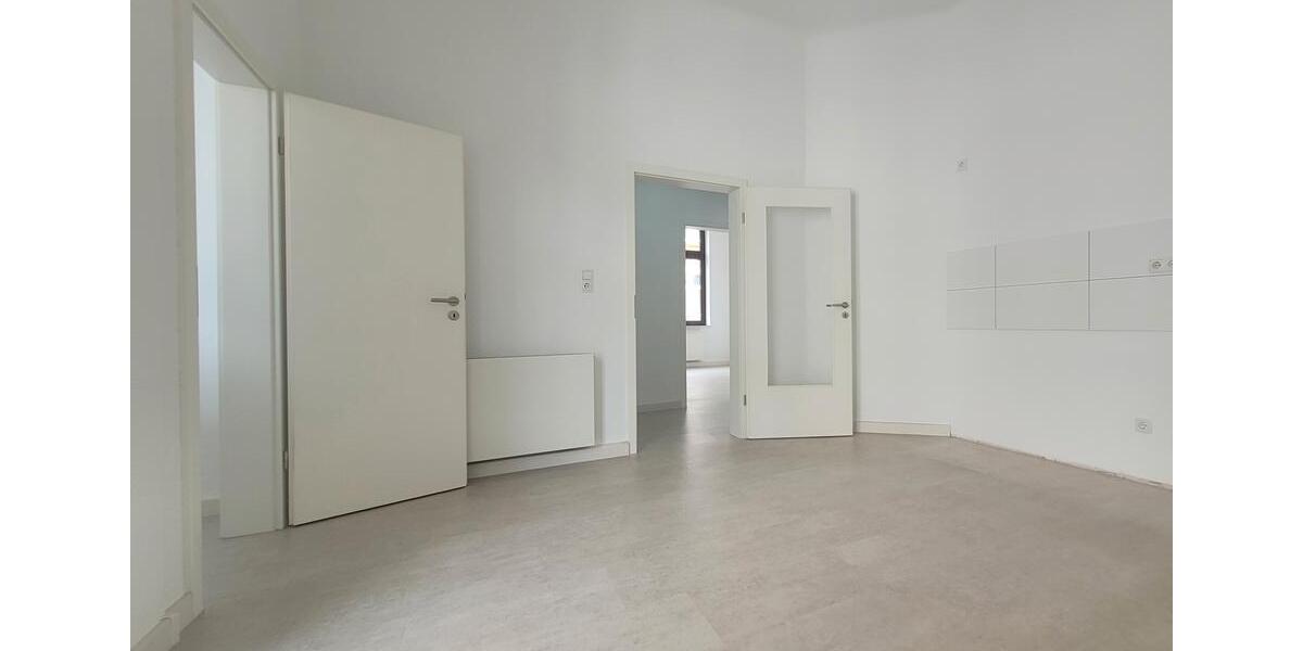 Jetzt einziehen und erst im Januar Miete zahlen!!! 3 zimmer