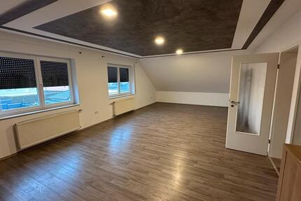 Wohnung Blankenhain - 4 Zimmer, 125 m&sup2;, 900&euro; | Angebot:26055141