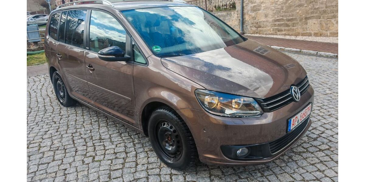 VW Touran 140.000 km 2.990 &euro; Umpferstedt 99441