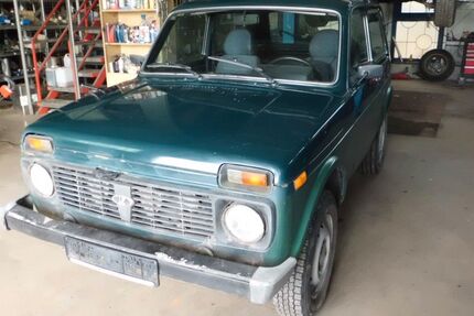 Lada Niva 94.000 km 3.300 &euro; Arnstadt / OT Dornheim 99310