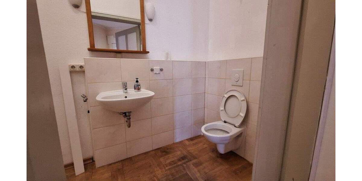 Etagenwohnung Erfurt Löbervorstadt - 4 Zimmer, 155 m&sup2;, 1.800&euro; | Angebot:24700240
