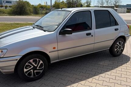 Ford Fiesta 98.685 km 2.000 &euro; Erfurt 99089