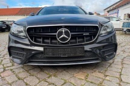 Mercedes-Benz 220 245.800 km 17.700 &euro; Erfurt 99086