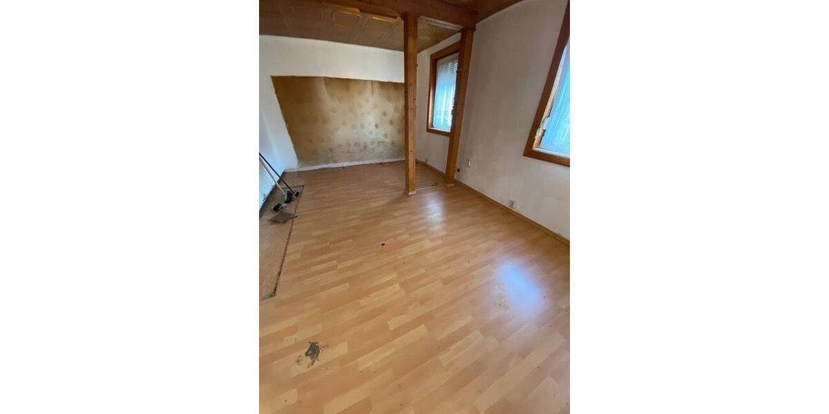 Einfamilienhaus Schwabhausen - 6 Zimmer, 132 m&sup2;, 119.000&euro; | Angebot:26557038