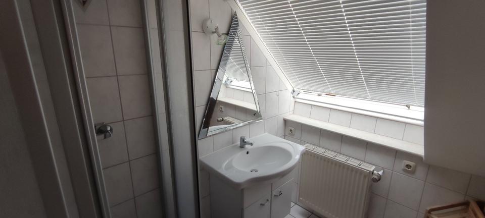 Dachgeschoßwohnung Erfurt Johannesvorstadt - 2 Zimmer, 90 m&sup2;, 1.350&euro; | Angebot:27637968