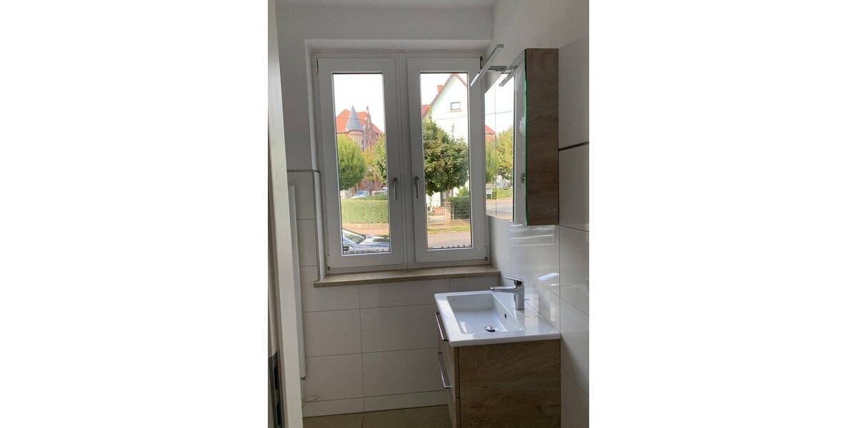 Reihenmittelhaus Gotha - 6 Zimmer, 170 m&sup2;, 1.800&euro; | Angebot:26750400