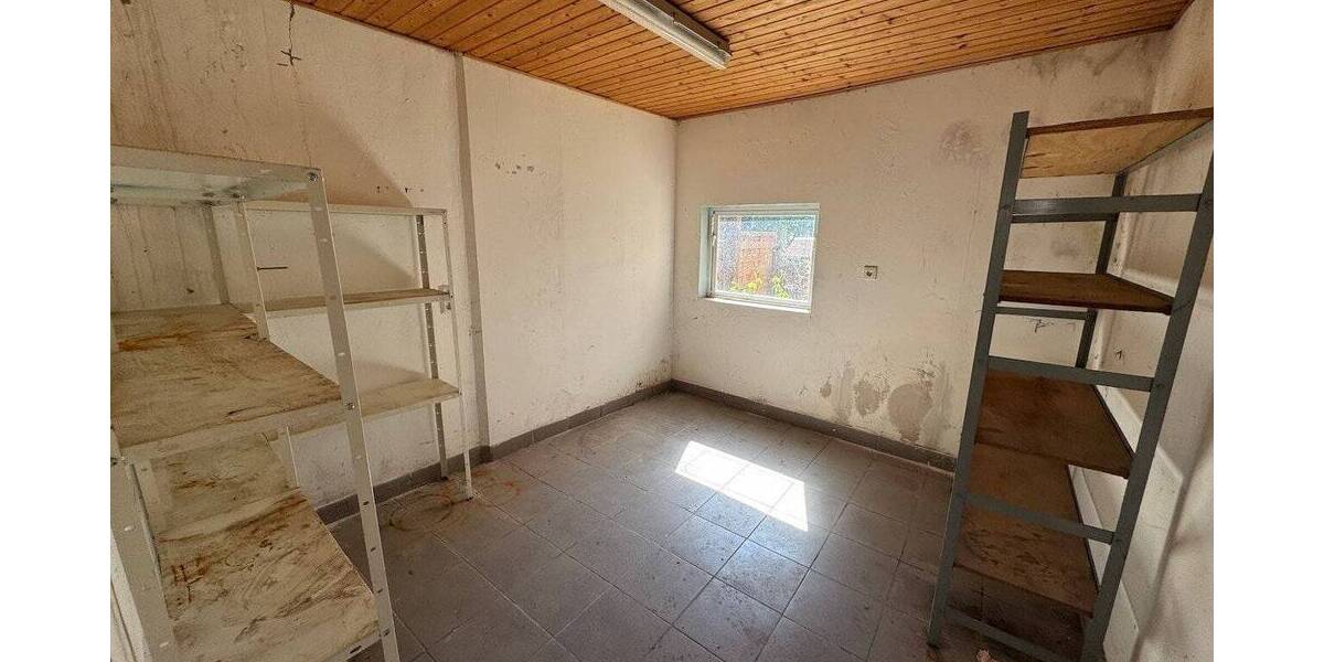 Reihenmittelhaus Ohrdruf - 4 Zimmer, 96 m&sup2;, 45.000&euro; | Angebot:25682864