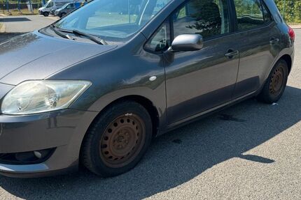 Toyota Auris 247.000 km 1.300 &euro; Erfurt 99087