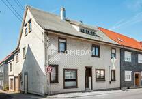 Charmantes Reihenhaus mit 2 WEs und Garage in Geratal