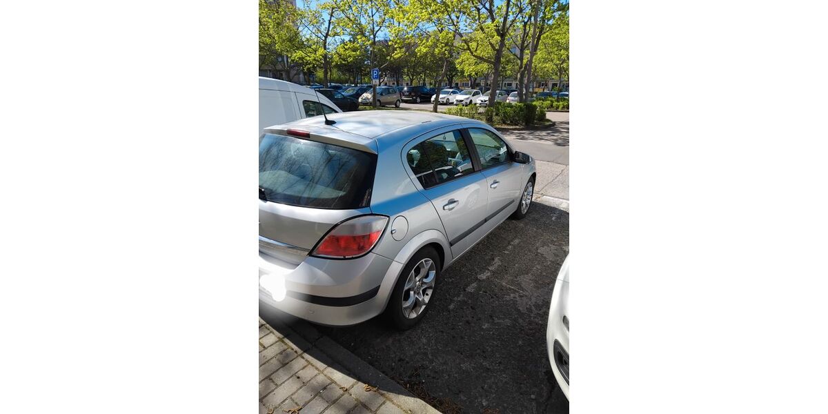Opel Astra 212.436 km 2.000 &euro; Erfurt 99091
