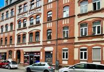#Nur WG geeignet #Altbau #Einbauküche #Modernes Tageslichtbad #Balkon #Innenstadtlage #Bahnhofsnähe