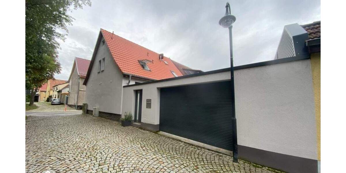 Einfamilienhaus Kölleda - 4 Zimmer, 110 m&sup2;, 1.000&euro; | Angebot:25275580