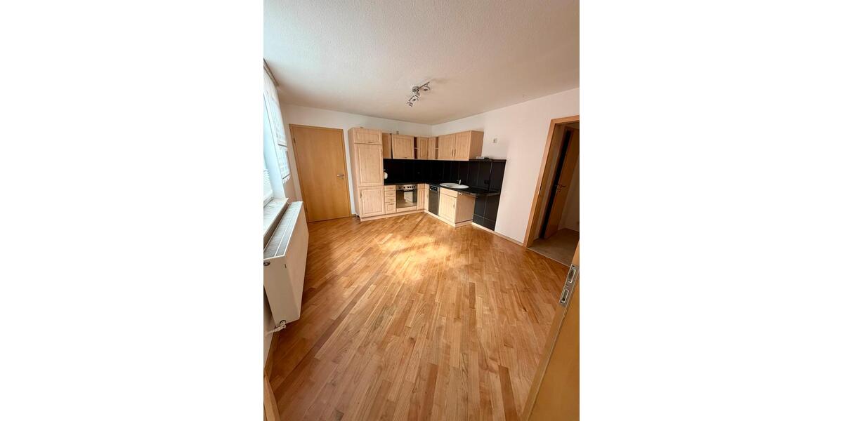 Einfamilienhaus Herbsleben - 5 Zimmer, 120 m&sup2;, 1.000&euro; | Angebot:27583555