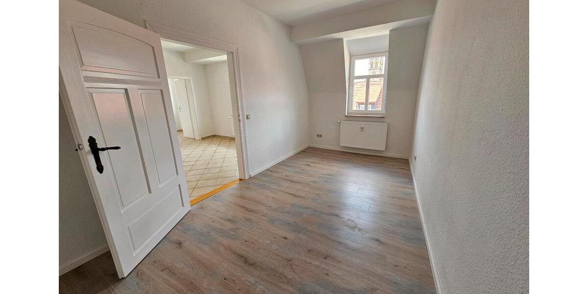 Etagenwohnung Stadtilm - 3 Zimmer, 85 m&sup2;, 767&euro; | Angebot:25057569