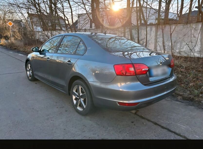VW Jetta 198.000 km 3.800 € Erfurt 99099