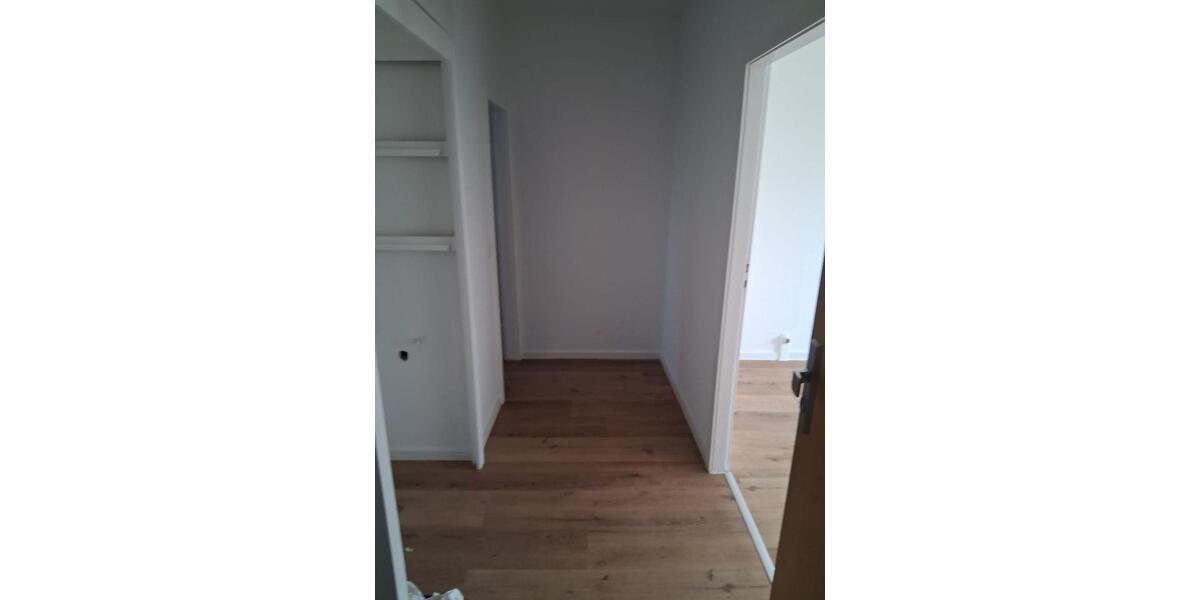 Etagenwohnung Drei Gleichen - 2 Zimmer, 47 m&sup2;, 300&euro; | Angebot:25231643
