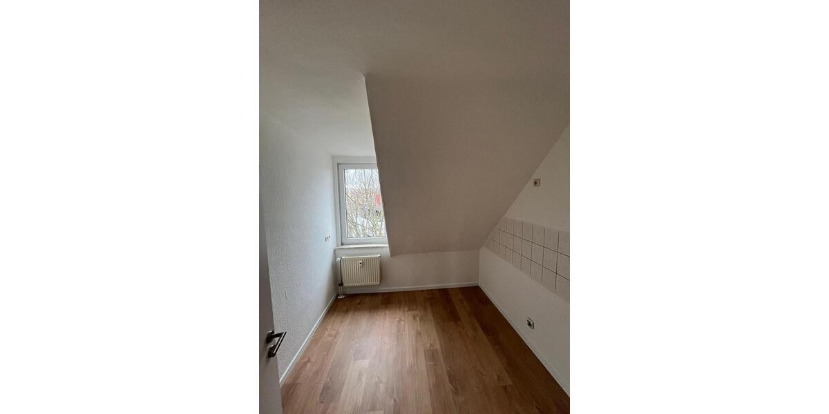 Dachgeschoßwohnung Erfurt Andreasvorstadt - 3 Zimmer, 62 m&sup2;, 560&euro; | Angebot:25366125