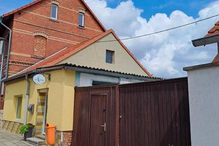 Haus Straußfurt - 7 Zimmer, 200 m&sup2;, 130.000&euro; | Angebot:26025337