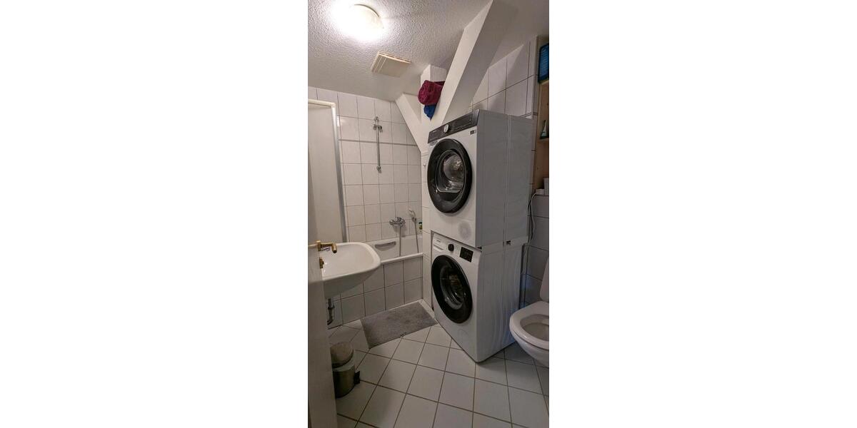 Dachgeschoßwohnung Weimar - 2 Zimmer, 41 m&sup2;, 610&euro; | Angebot:26048177