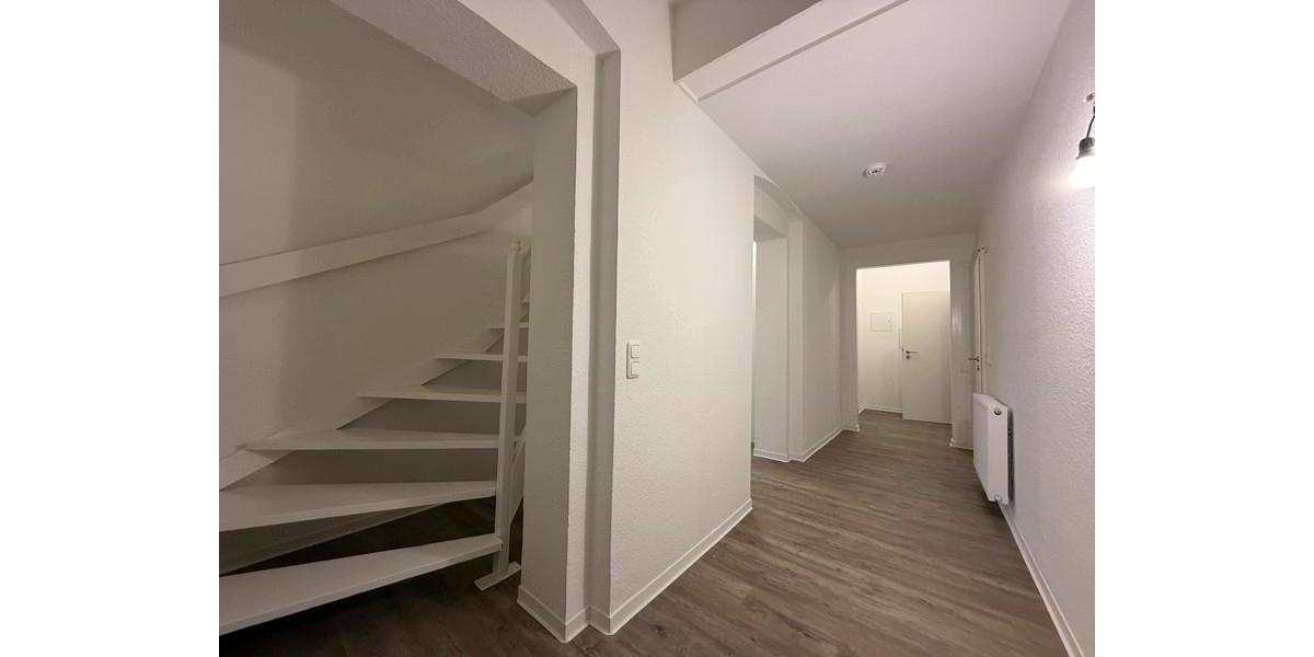 Renovierte 3-Zimmer-Maisonettewohnung im Dachgeschoss 3 zimmer