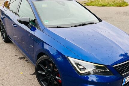 Seat Leon 127.000 km 18.700 € Erfurt 99085