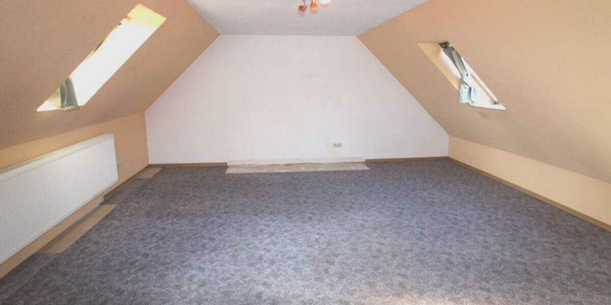 Mehrfamilienhaus, Wohnhaus Tonna Burgtonna - 9 Zimmer, 280 m&sup2;, 245.000&euro; | Angebot:26556935