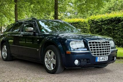 Chrysler 300C 143.000 km 6.990 &euro; Erfurt 99099
