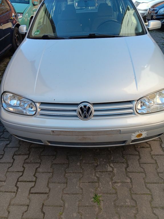 VW Golf 242.800 km 799 € Brüheim 99869