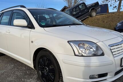 Toyota Avensis 145.000 km 6.750 &euro; Weimar 99423