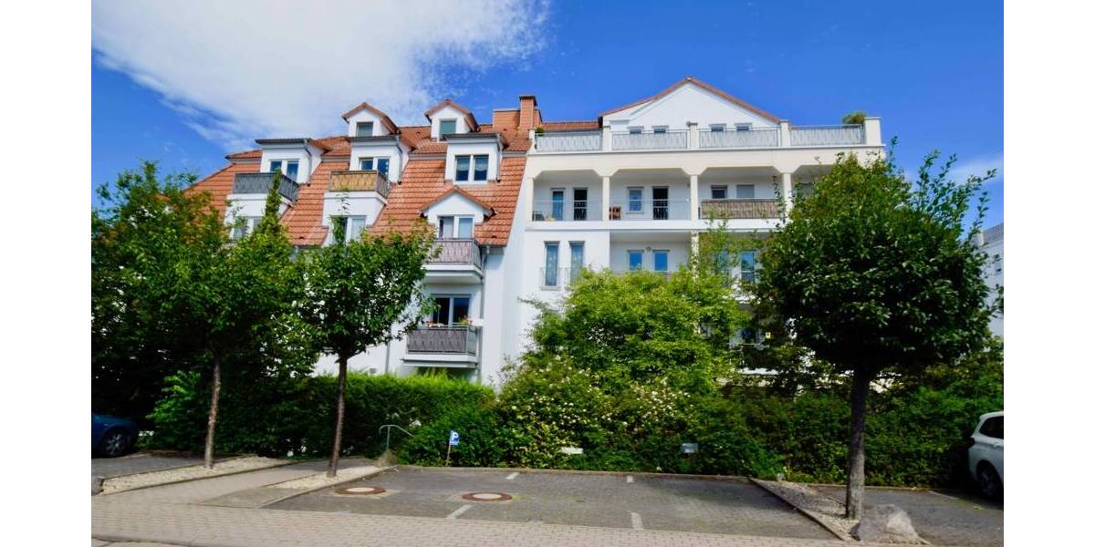 Moderne, bezugsbereite 1Raumwohnung mit Einbauküche & Stellplatz 1 zimmer