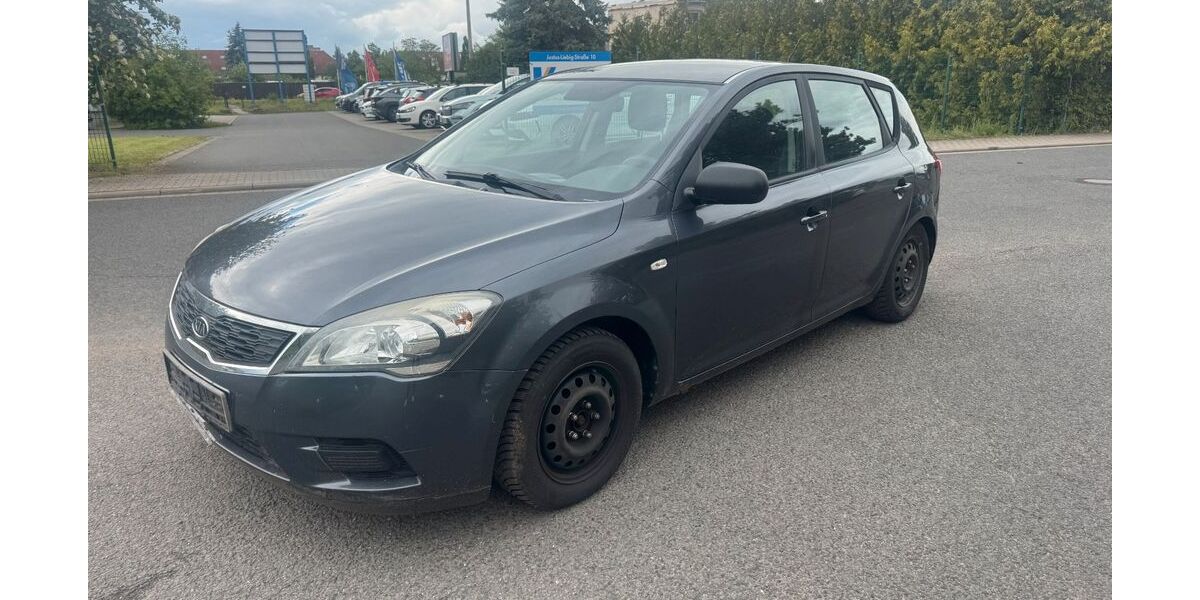 Kia ceed / Ceed 226.000 km 1.200 &euro; Erfurt 99087