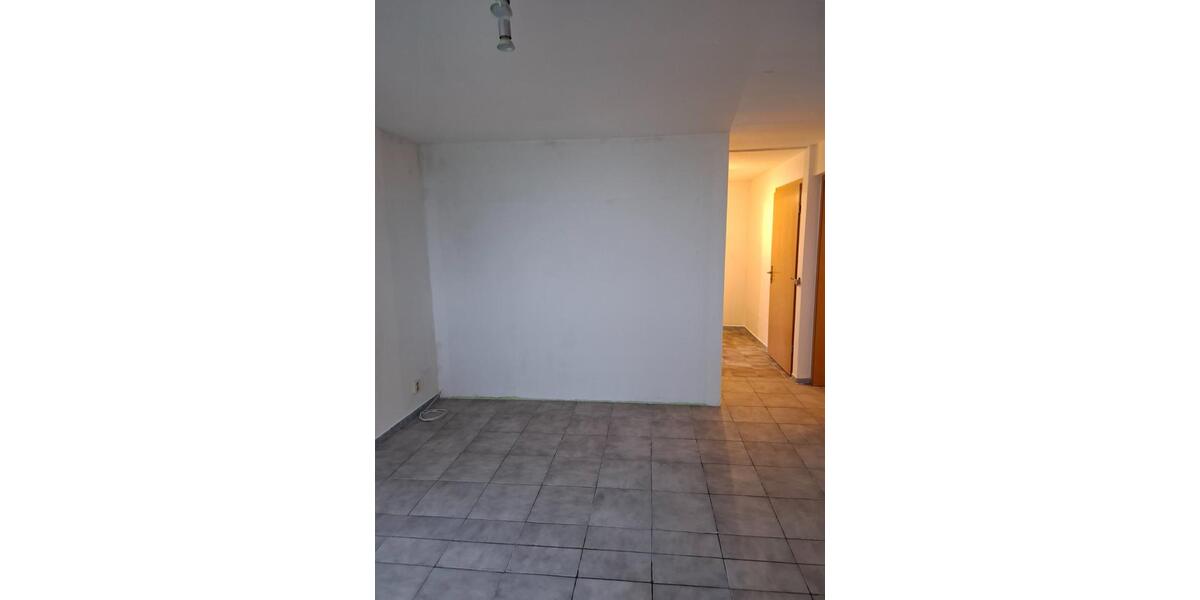 Erdgeschoßwohnung Kölleda - 2 Zimmer, 45 m&sup2;, 245&euro; | Angebot:25055344