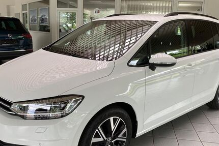 VW Touran 29.935 km 32.489 &euro; Ohrdruf 99885