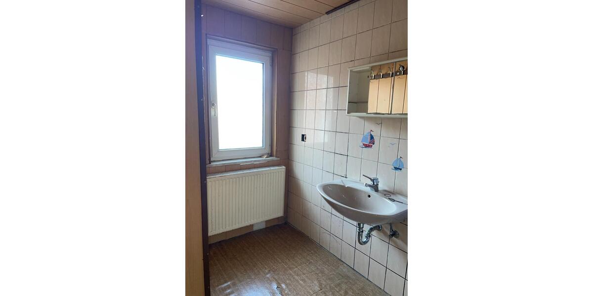 Reihenhaus Sömmerda - 6 Zimmer, 140 m&sup2;, 980&euro; | Angebot:25055728