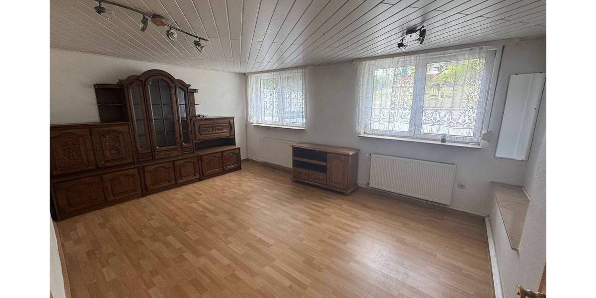 Einfamilienhaus Erfurt Hochheim - 1 Zimmer, 182 m&sup2;, 320.000&euro; | Angebot:26820058