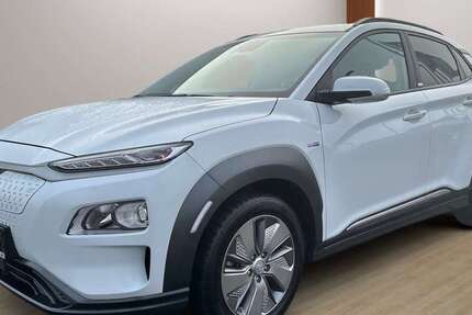 Hyundai KONA 23.700 km 17.989 &euro; Schwabhausen 99869