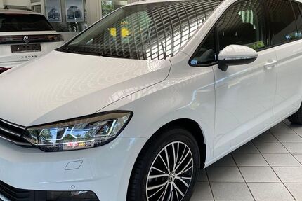 VW Touran 33.035 km 31.860 € Ohrdruf 99885