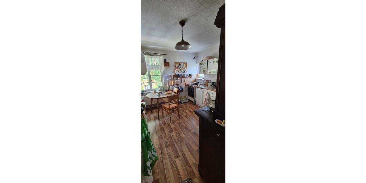 Doppelhaushälfte in Weimar-Parkvorstadt mit kleinem Garten v. pri 11 zimmer