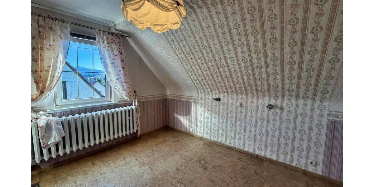 Einfamilienhaus Geratal Geraberg - 6 Zimmer, 150 m&sup2;, 139.000&euro; | Angebot:26082545