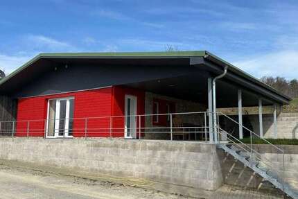 3 komplett eingerichtete Ferienhäuser mit Wirtschaftsgebäude, Lagerhalle und Wildgehege 9 zimmer